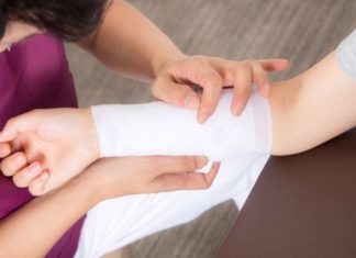 手麻腳麻要看哪科?常常容易手麻,用5大徵兆分辨手腳麻痺的疾病警訊!